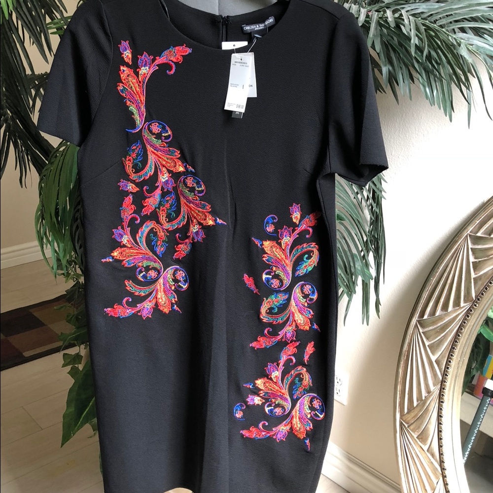 CHELSEA & THEODORE Black Embroidered Detail